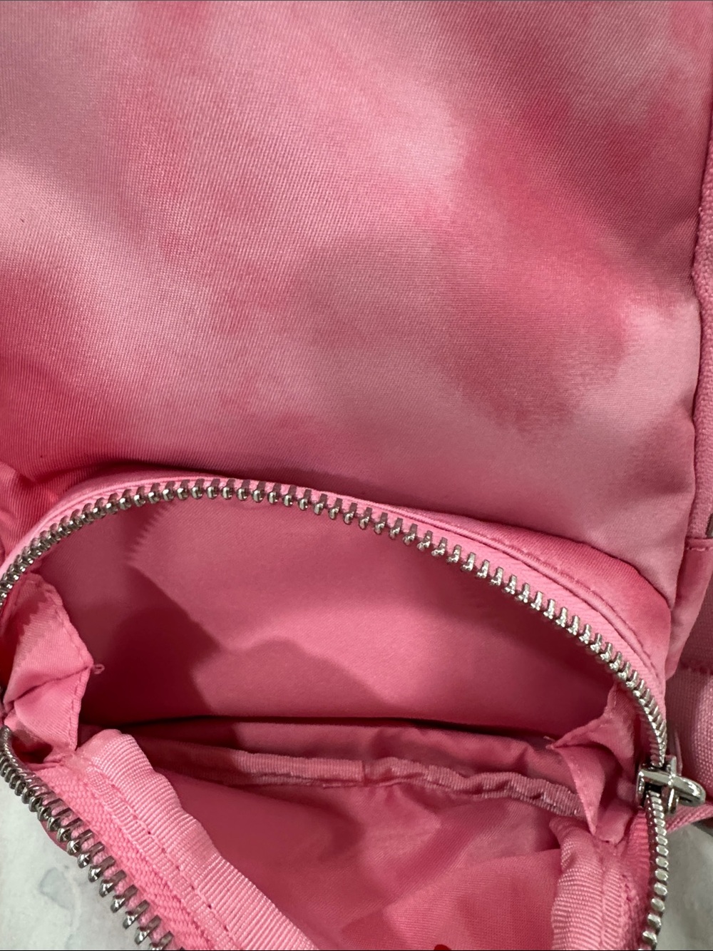 Lululemon Everywhere Sling Bag Small - Picture 4 of 4